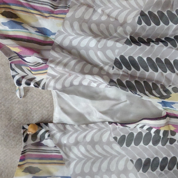 Silk Blouse with Geometric Pattern - Picture 2 of 4